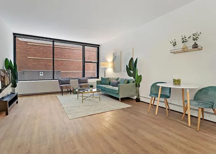 1Br Upscale Apartment In Perfect Location - Chestnut 02H