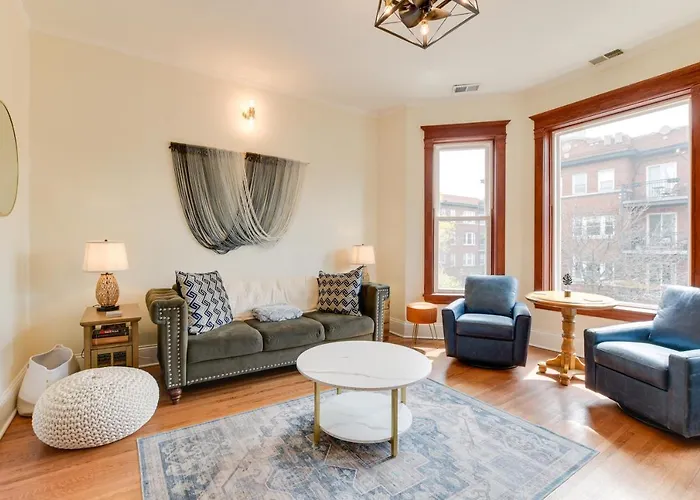 Chic Chicago Apartment About 1 Mi To Wrigley Field! admite animales