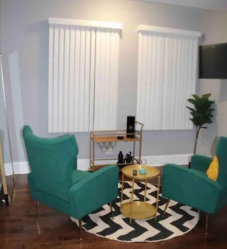 Upscale Apartment Westside Of Chicago acceptant les animaux