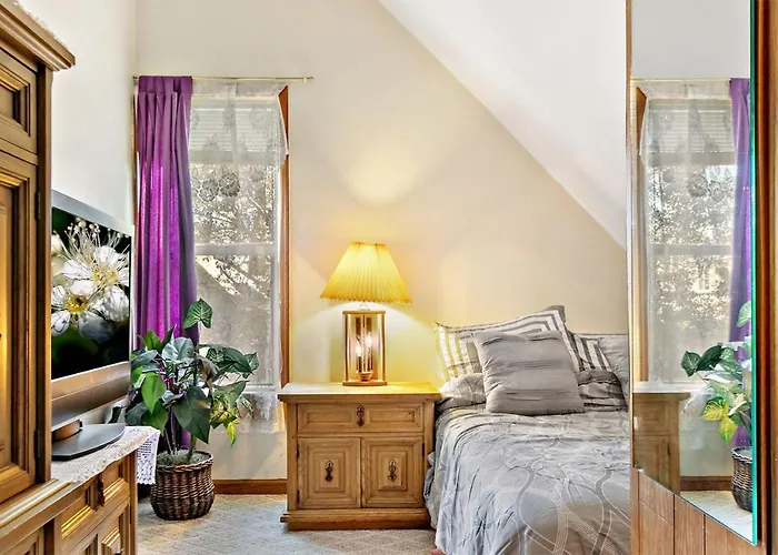 Huisdiervriedelijke Logan Square Apartment - 2B:1B With Den Chicago