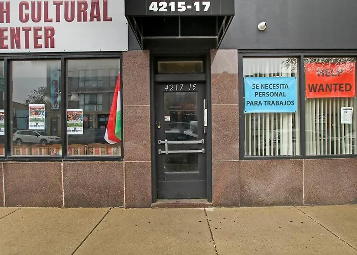 Inviting Studio Apt With Well-Equipped Kitchen - Milwaukee 2F