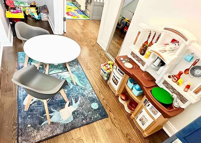 Villa Beautifully Renovated House 10 Mins From Downtown Chicago