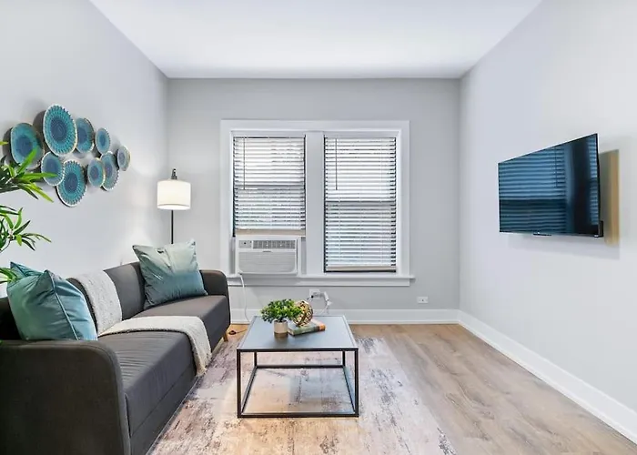 Charming 1-Bedroom Apt With A Homey Feel - Brompton 58-60 Rep Chicago