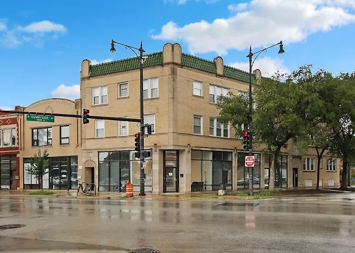 Modern & Furnished 2Br Apt With In-Unit Laundry - Sunnyside 2E
