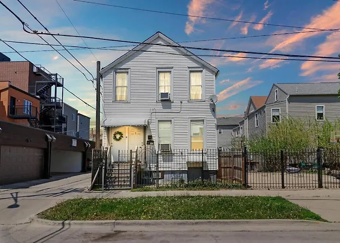 Cozy North Side Oasis
