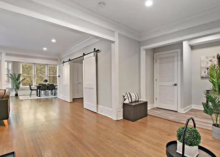 Great Location! 15 Min From Dt -Historic Hyde Park
