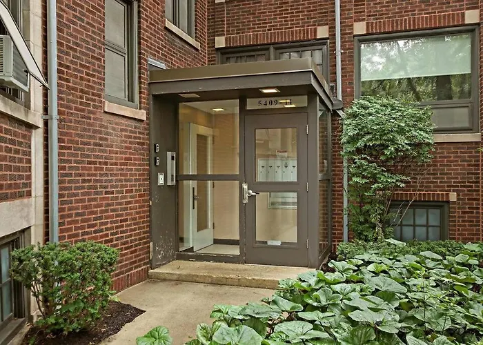 Charming 3Br Chicago Apt In Prime Location