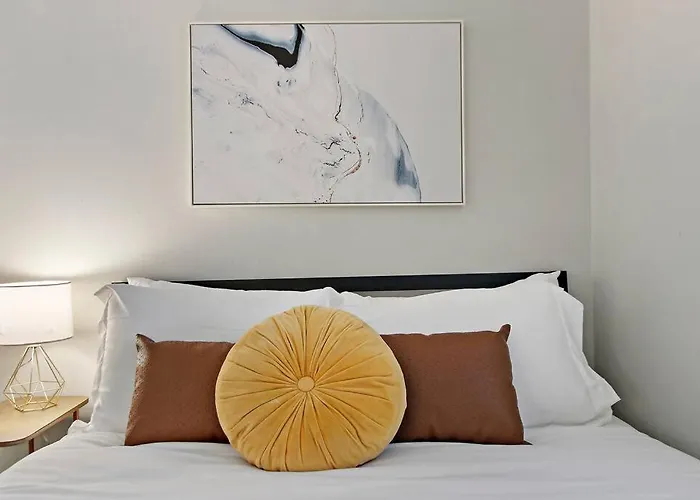 Enchanting 1Br Apartment With In-Unit Laundry - Central Park M2