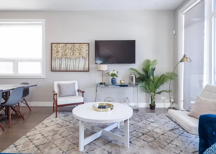 Breathtaking Downtown Penthouse B - Sleeps 11