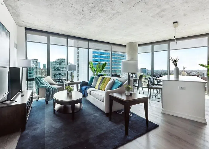 2Br Stunning River North Suite With Pool & Views