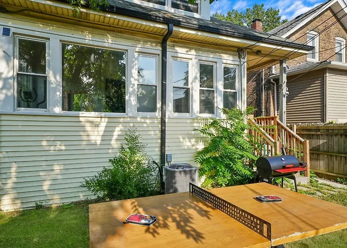 Gorgeous 5 Bedroom Gem With Games