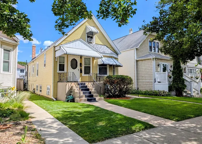 Appartement The Avondale Attic à Chicago acceptant les animaux
