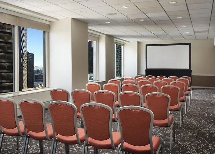 Embassy Suites By Hilton Chicago Downtown Magnificent Mile