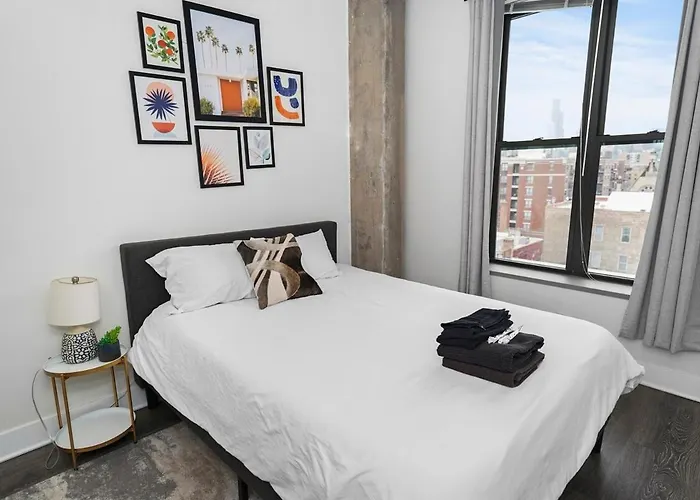 Mccormick Place Modern 2Br Loft In Downtown Chicago Michigan Avenue With Optional Parking Near Soldier Field