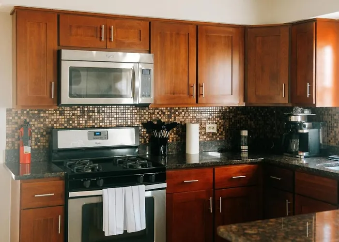 New Modern 3Br • Gym • Workspace • Quiet Location