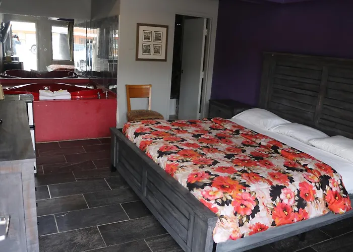 Miami Inn & Suites