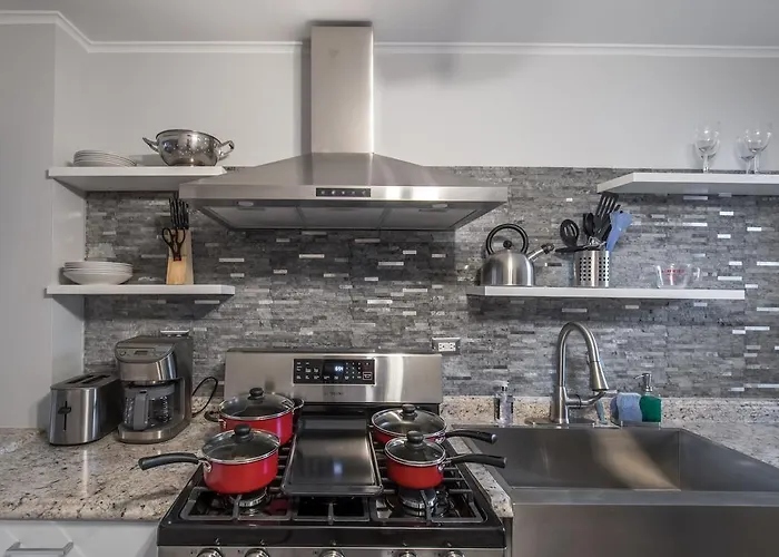 Grand Local Ave Luxury Apartments Chicago