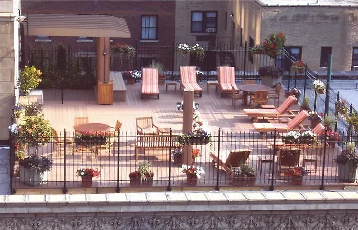 The Seneca Hotel & Suites