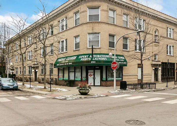 1Br Stylishly Furnished Apt In Lakeview - Oakdale 1S