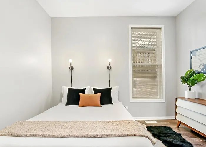 Trendy & Insta-Worthy 2Br Apartment - Kimball All Rep Chicago
